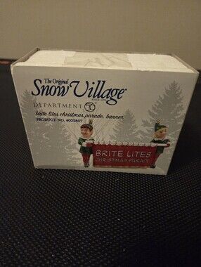 DEPARTMENT 56 BRITE LITES CHRISTMAS PARADE BANNER NORTH SNOW VILLAGE #4022807